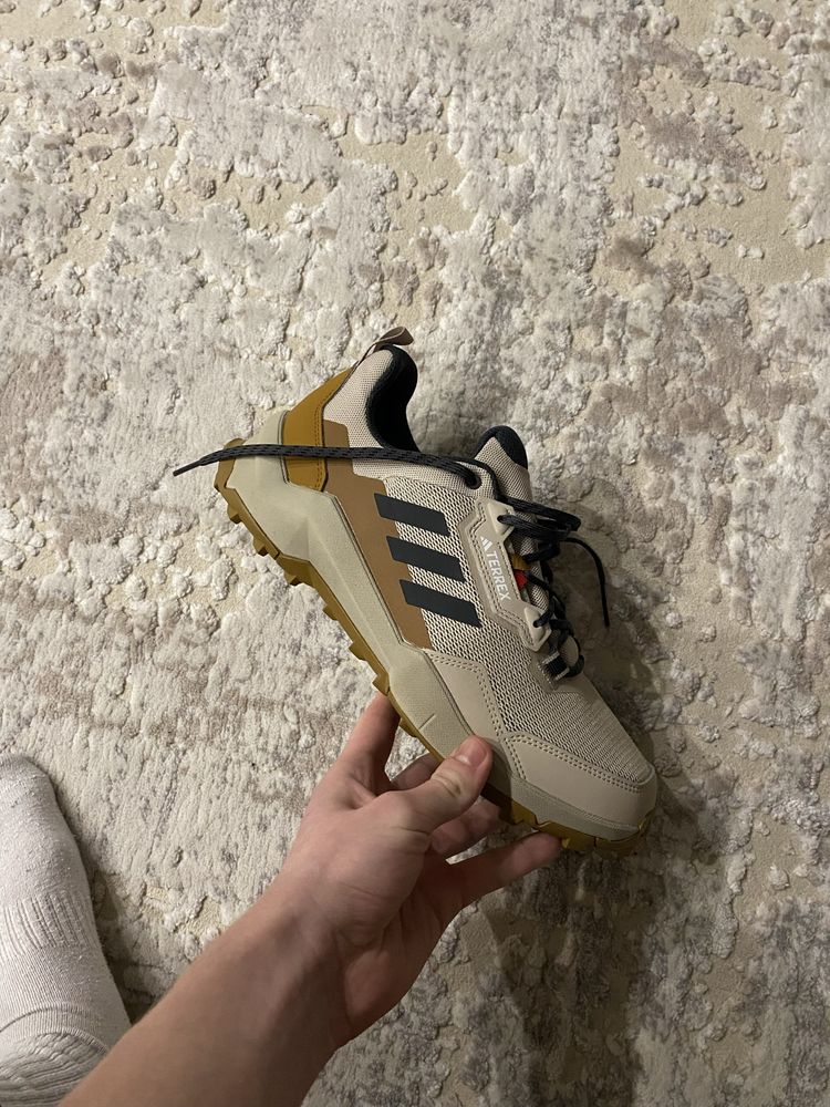 Кросівки Adidas Terrex AX4
