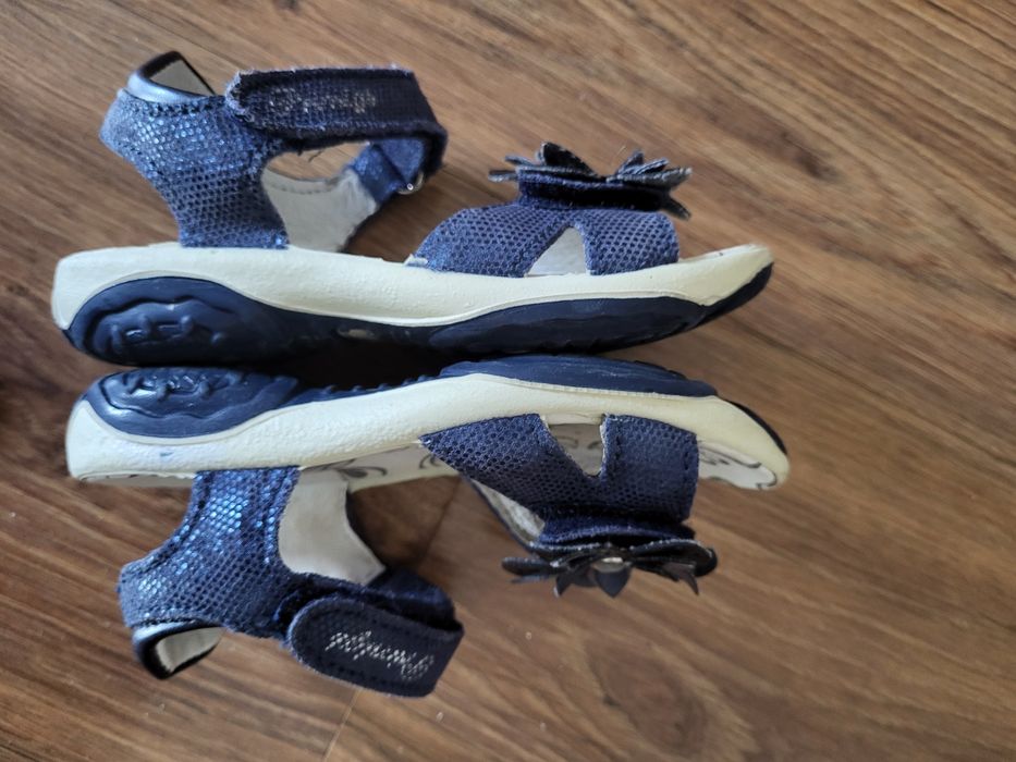 Sandałki primigi 26 granatowe