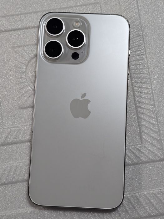 Iphone 15 pro max 256gb White Titanium