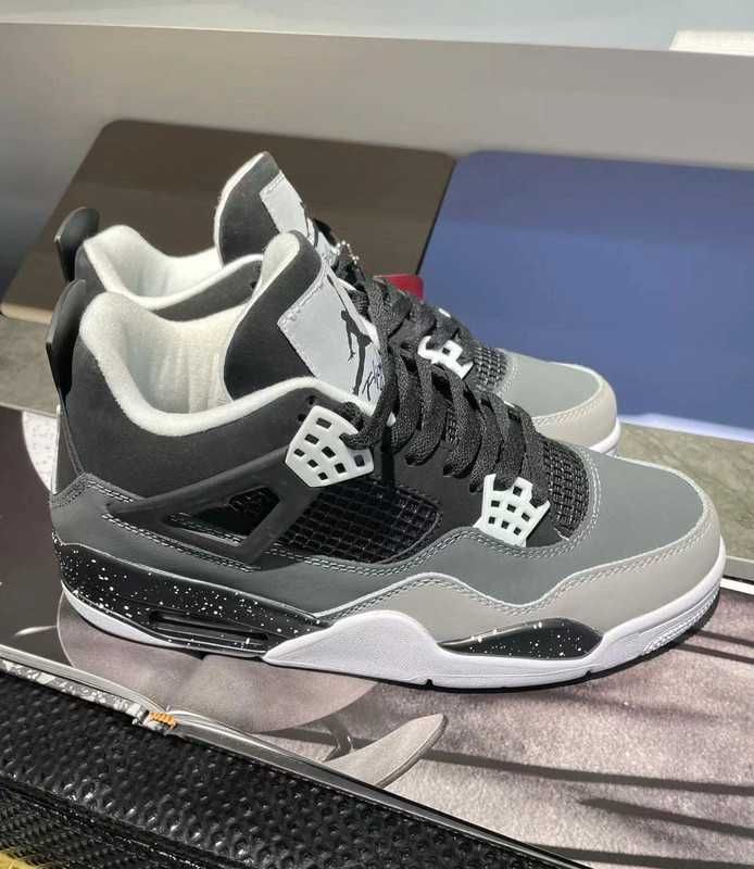 Jordan4Retro Fear R.39