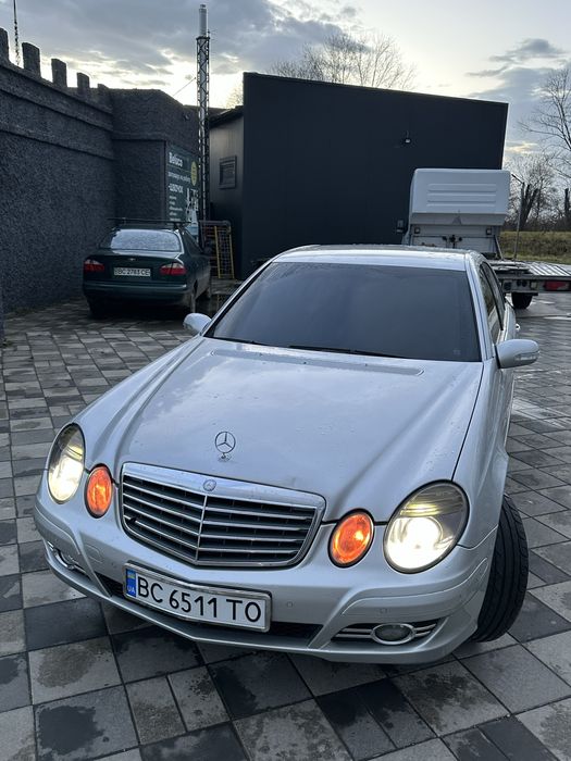 Продам Мерседес w211