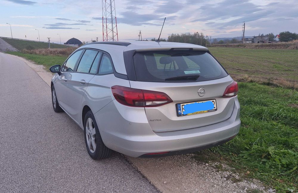 Opel Astra 1.2 Turbo Sports Tourer