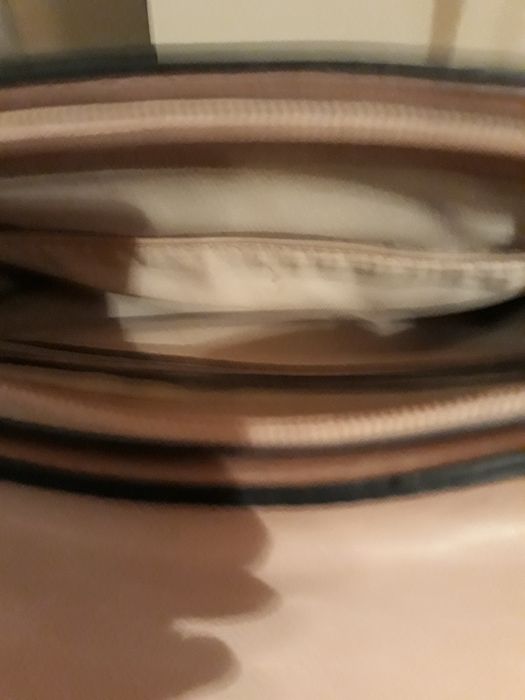 Torebka damska z frędzlami.