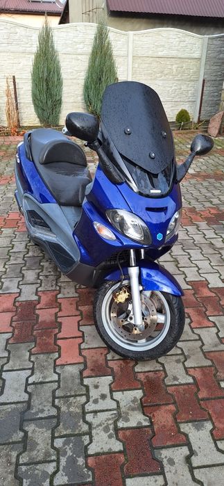 Skuter Piaggio x9 500