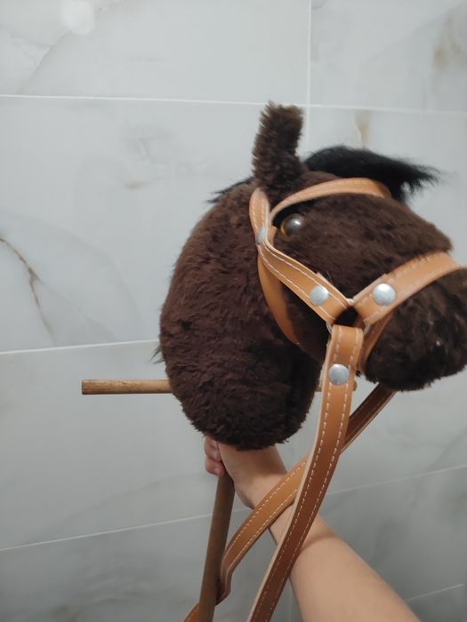 Hobby horse brązowy
