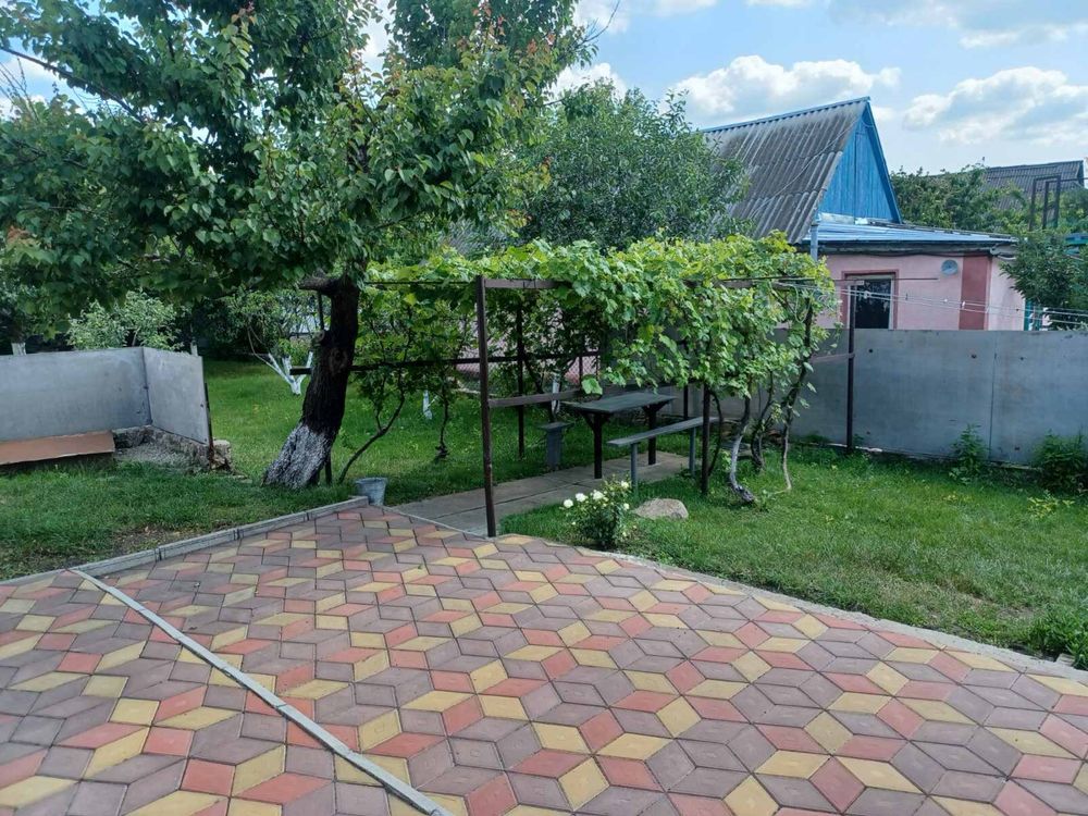 Будинок з ділянкою в м. Миронівка, Київська область