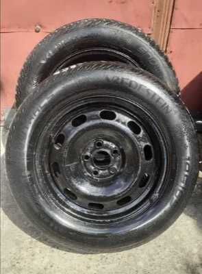 Продам зимову гуму 195/65R15