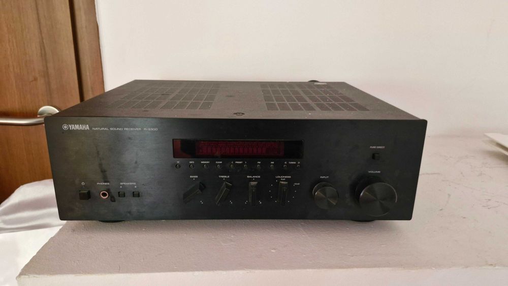 YAMAHA Amplituner R-S300