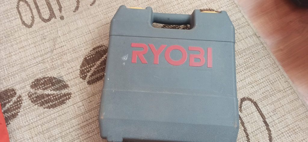 Wkrętarka wiertarka akumulatorowa Ryobi CMD 1202 komplet zestaw