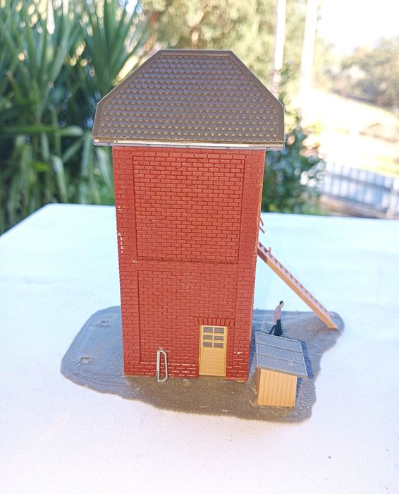 POLA, Torre de controle ferroviário