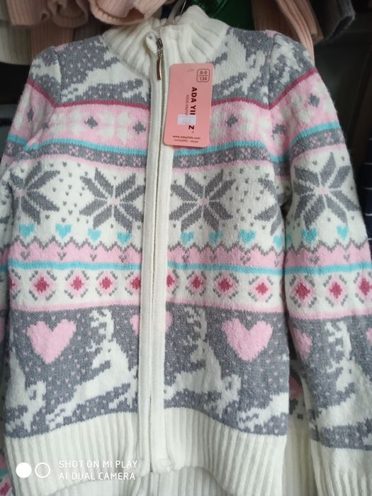 Кофточка для девочки 50%  шерсть , новая Турція.
