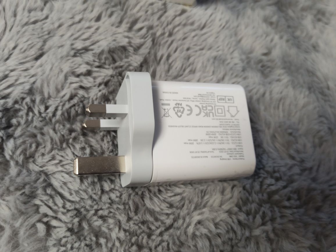 Adapter / Ładowarka