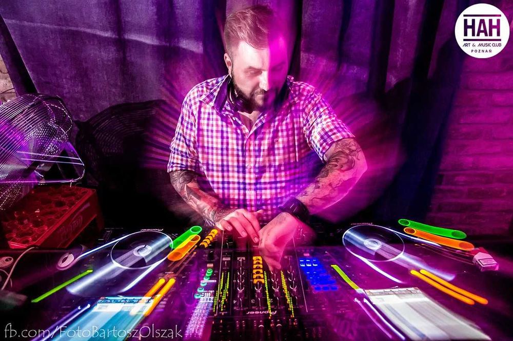 Studio DJ LfxLive | Kursy DJ Od Podstaw do Pro | Riderowy Sprzęt