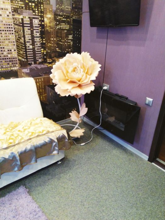 Напольная лампа из изолона