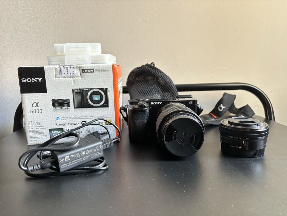 Sony a6000 + 2 obiektywy/filtry Sigma 30mm