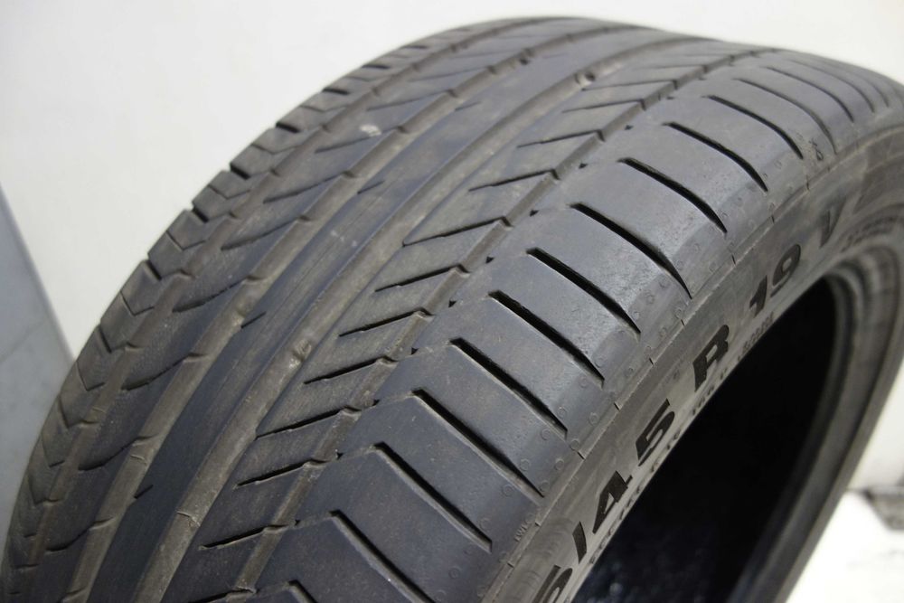 Opony 255/45/19 CONTINENTAL Conti Sport Contact 5 Suv Lato