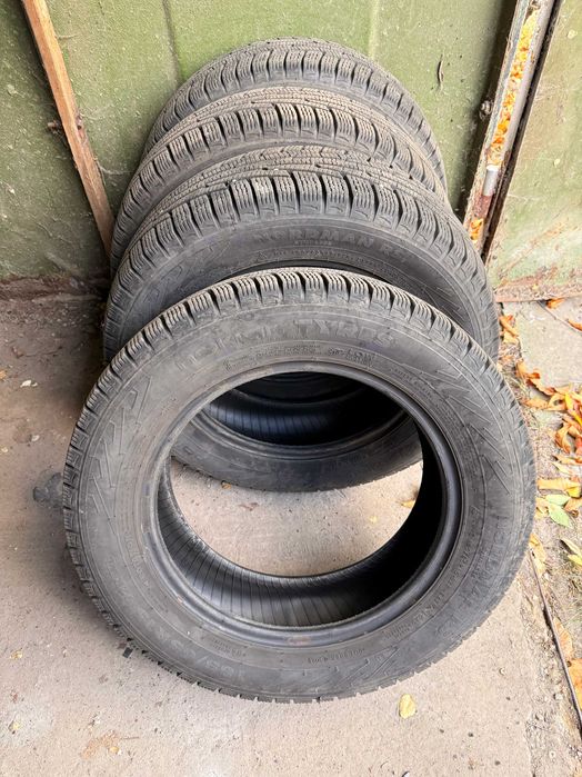 Продам зимнюю резину Nokian Nordman RS2 185/65 R15