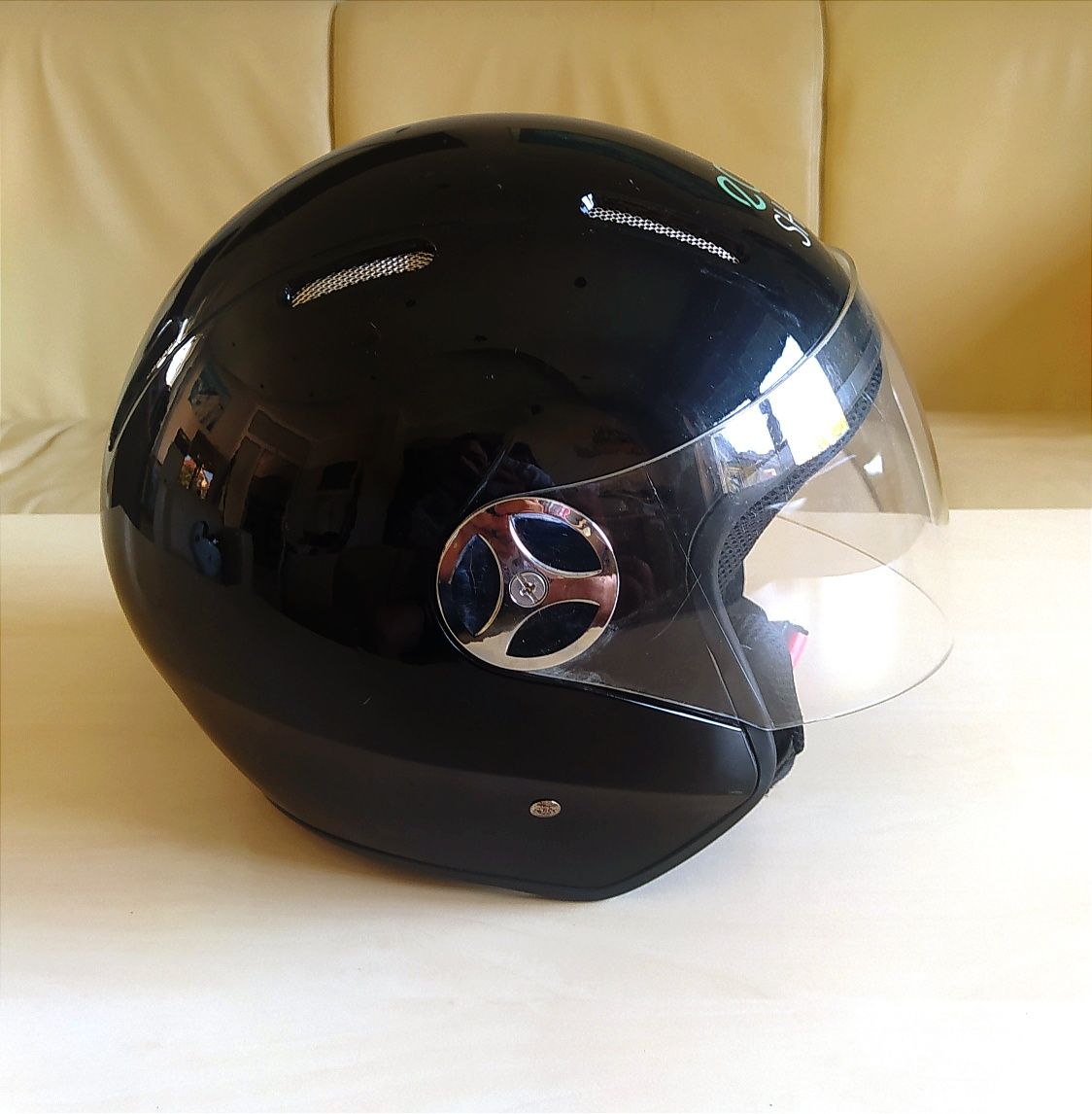 Tanie używane CZARNE kaski motocyklowe / skuterowe