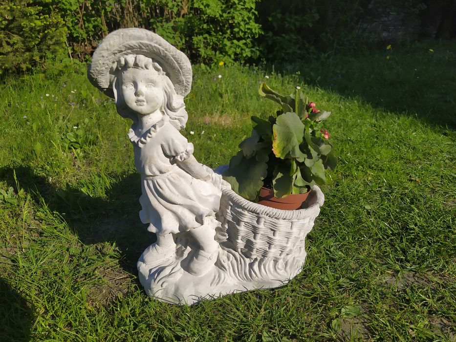 Figurka Ogrodowa Figura Ozdoba Kwietnik Gril Działka Balkon Dom Ogród