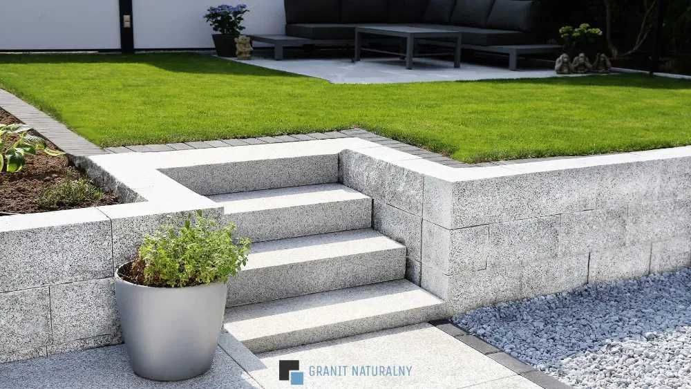 Krawężnik Kamienny Granitowy Trawnikowy Kamień Granit Opornik Obrzeża