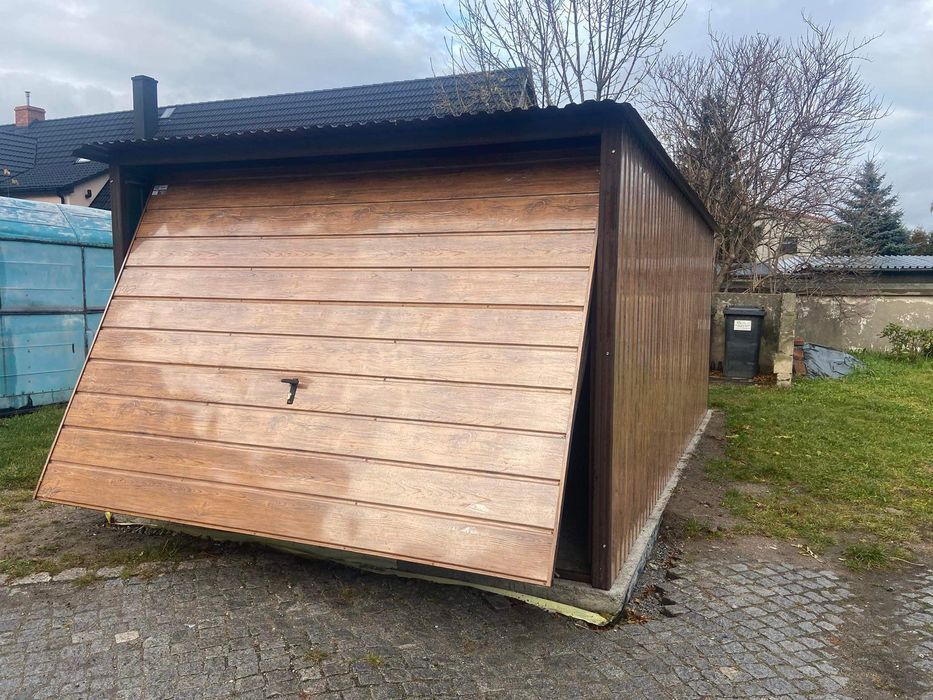 nowoczesne garaże 3x5 m blaszane drewnopodobne