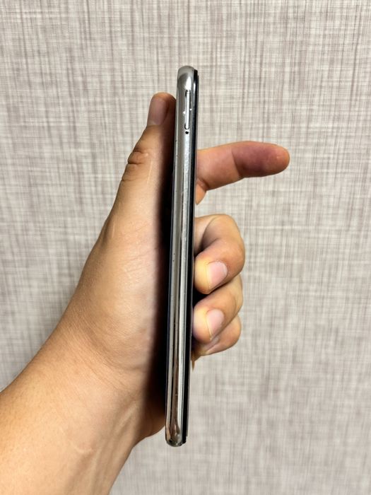 Redmi Note 8 4/64GB — гарний стан, поклеєне скло