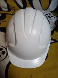 Vendo capacete branco para obras