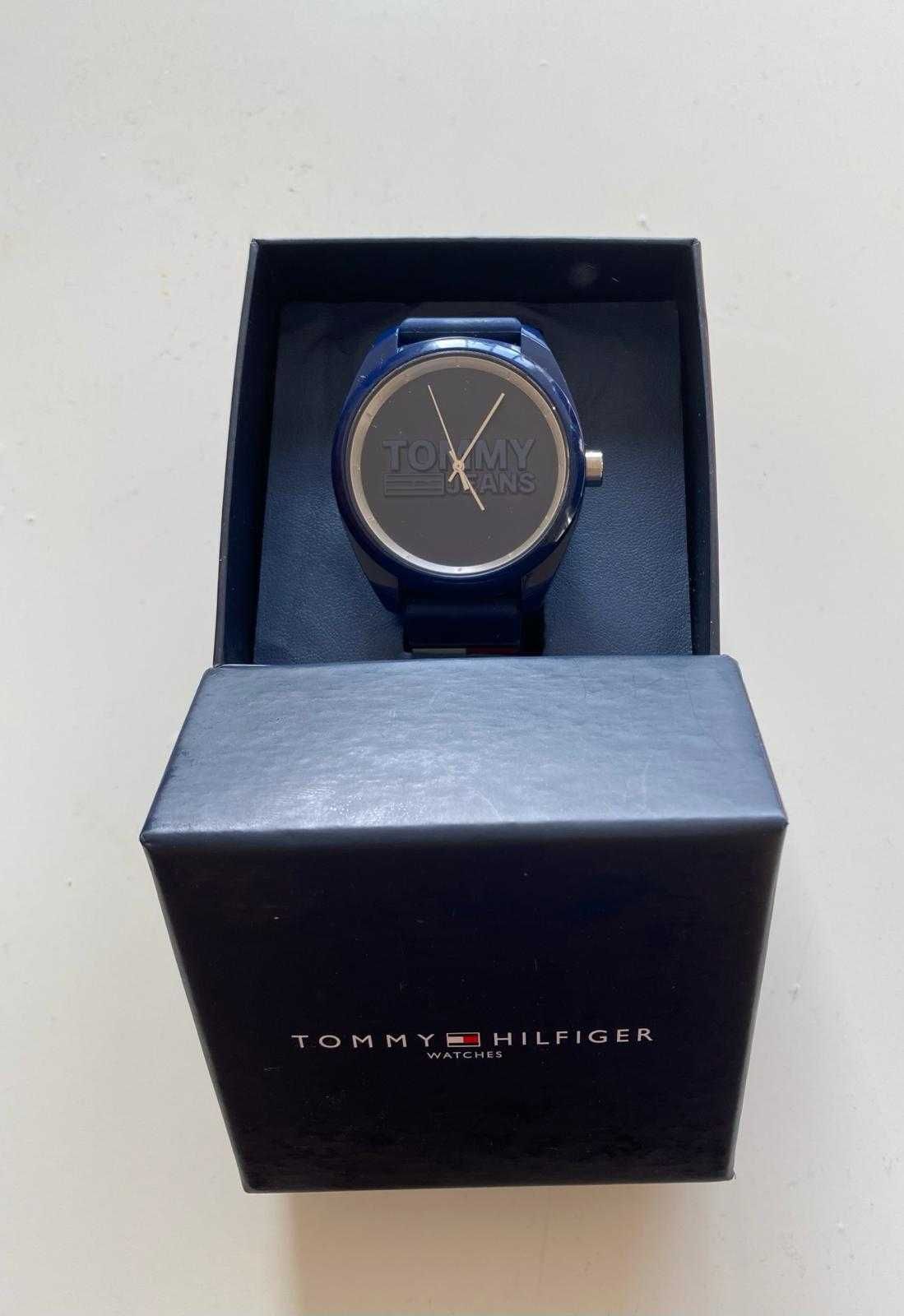 Relógio Tommy Hilfiger azul (Como novo)