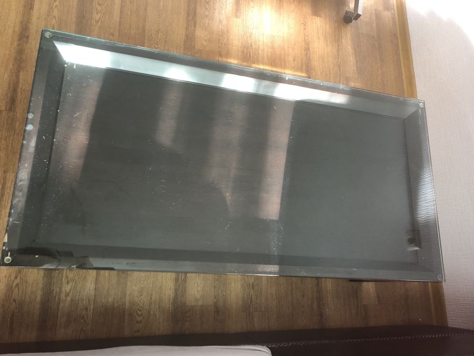 Дерв’яний журнальний стіл Б/У