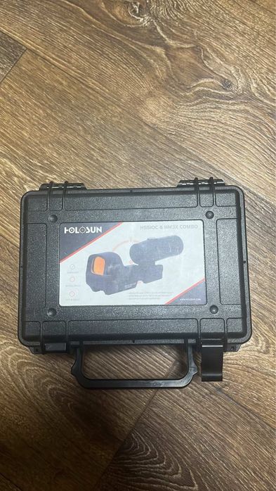 Каліматорний приціл з магніфером Holosan