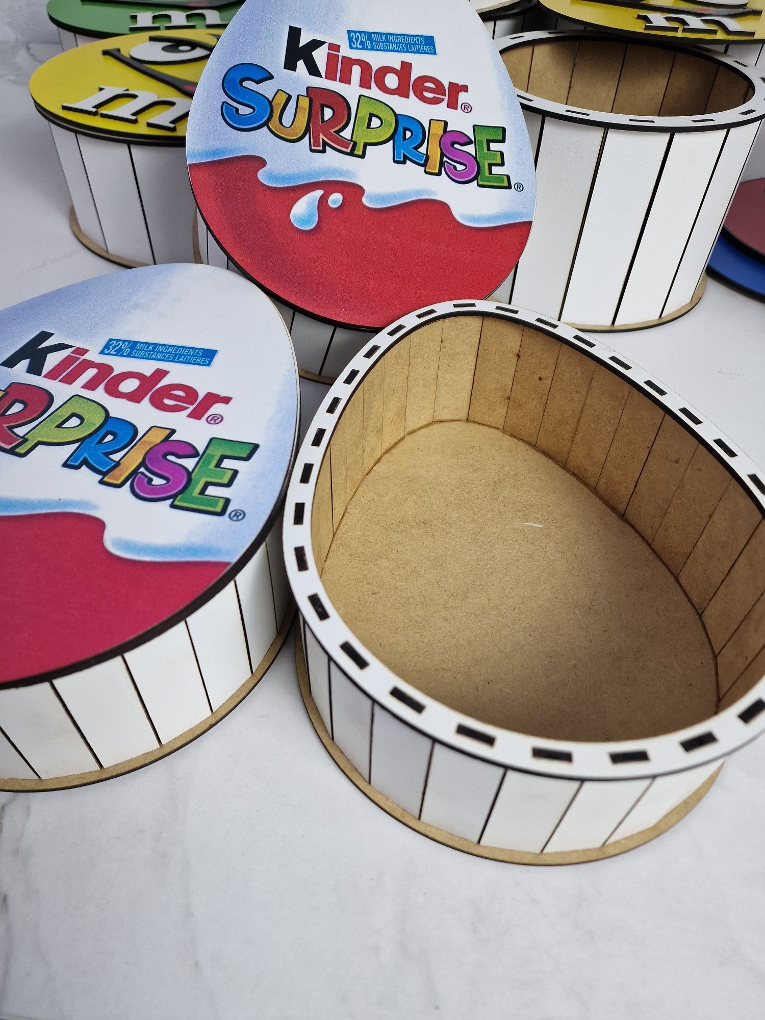 Kinder box pudełko na słodkości