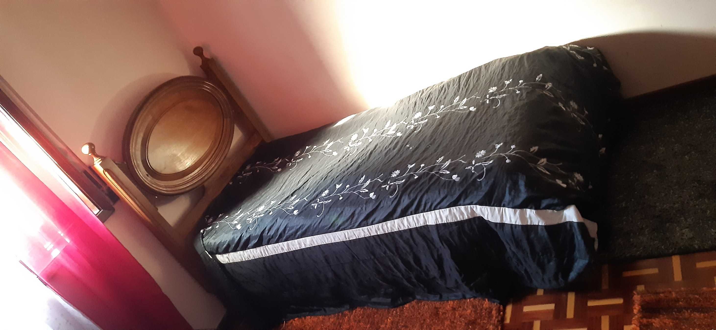 Cama de Solteiro Criança (com Estrado, mas com colchão à parte)