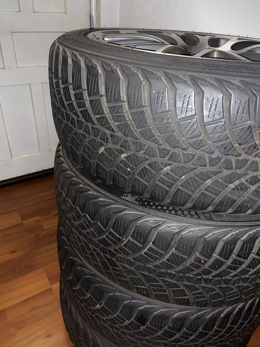 Pneus Kumho 205/45 R17 84V