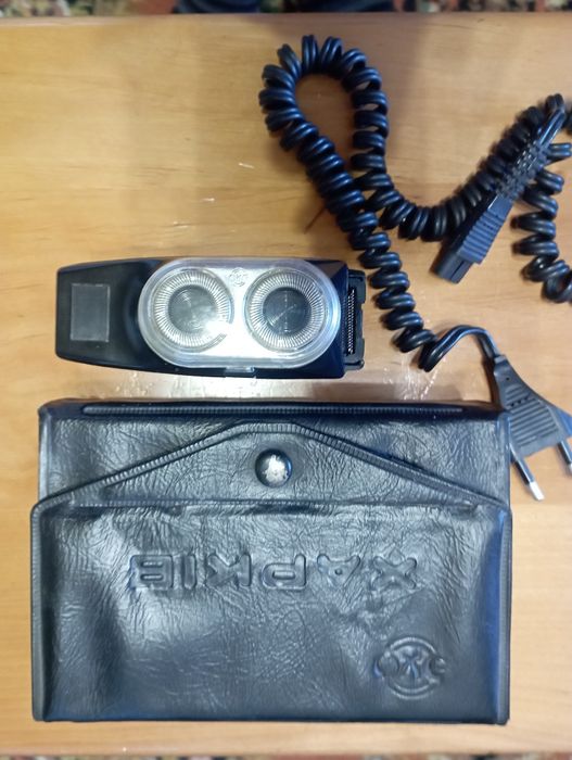 Єлектрическая бритва