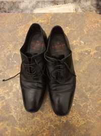Sapatos homem pretos