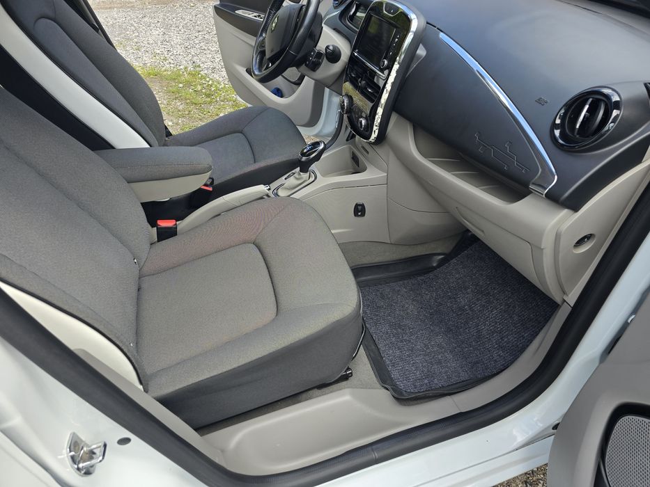 Рено зое зоя 2016