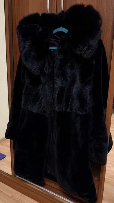 Шуба натуральна мутон з норкою