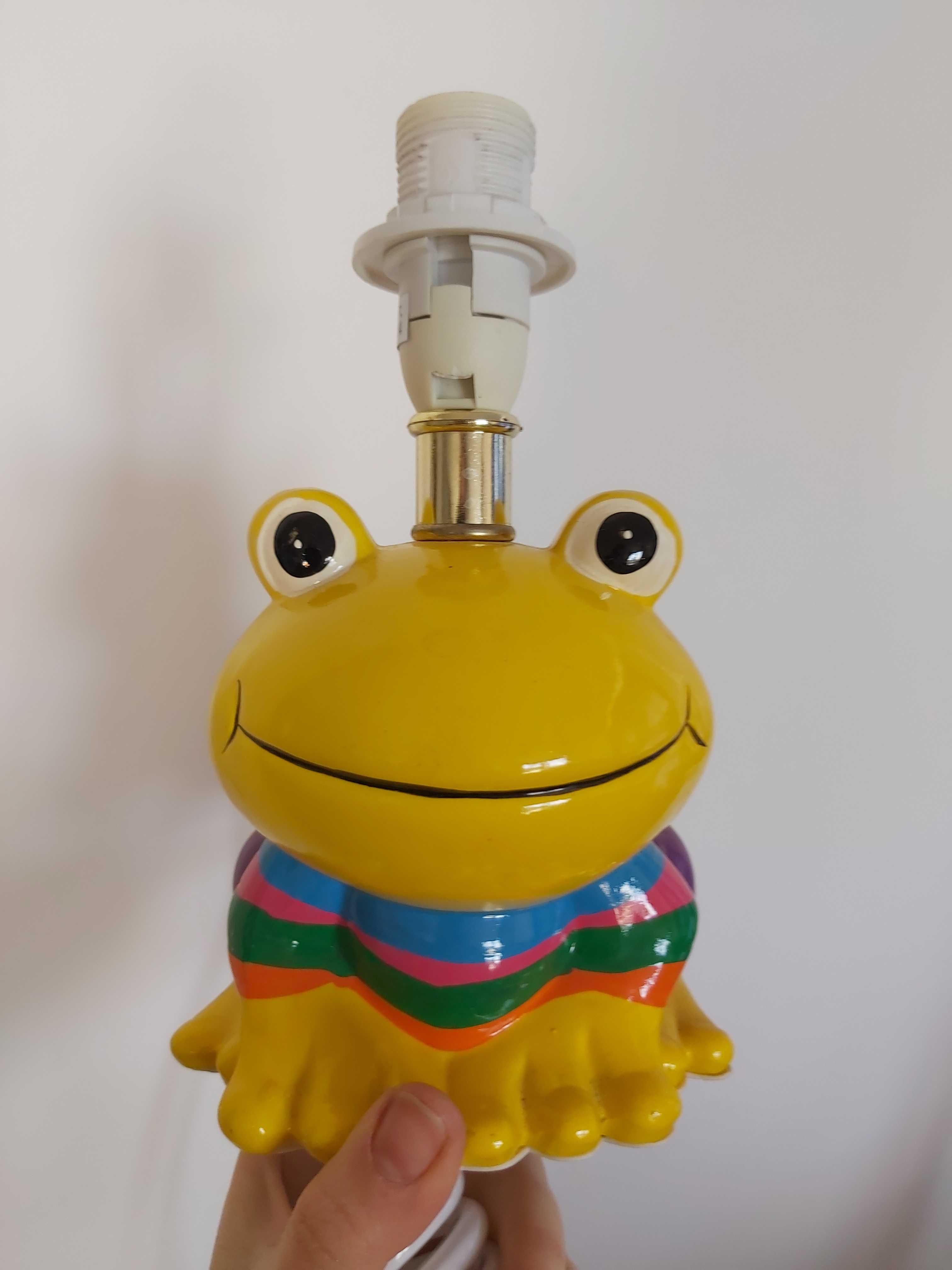 Lamka Camelion żabka