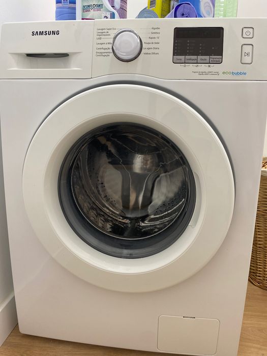 Máquina de Lavar Roupa