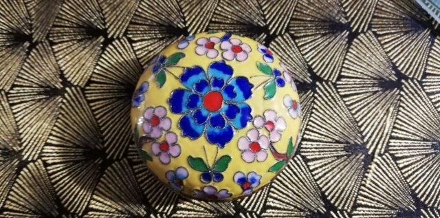 Caixa Cloisonné com 7,5cm diâmetro