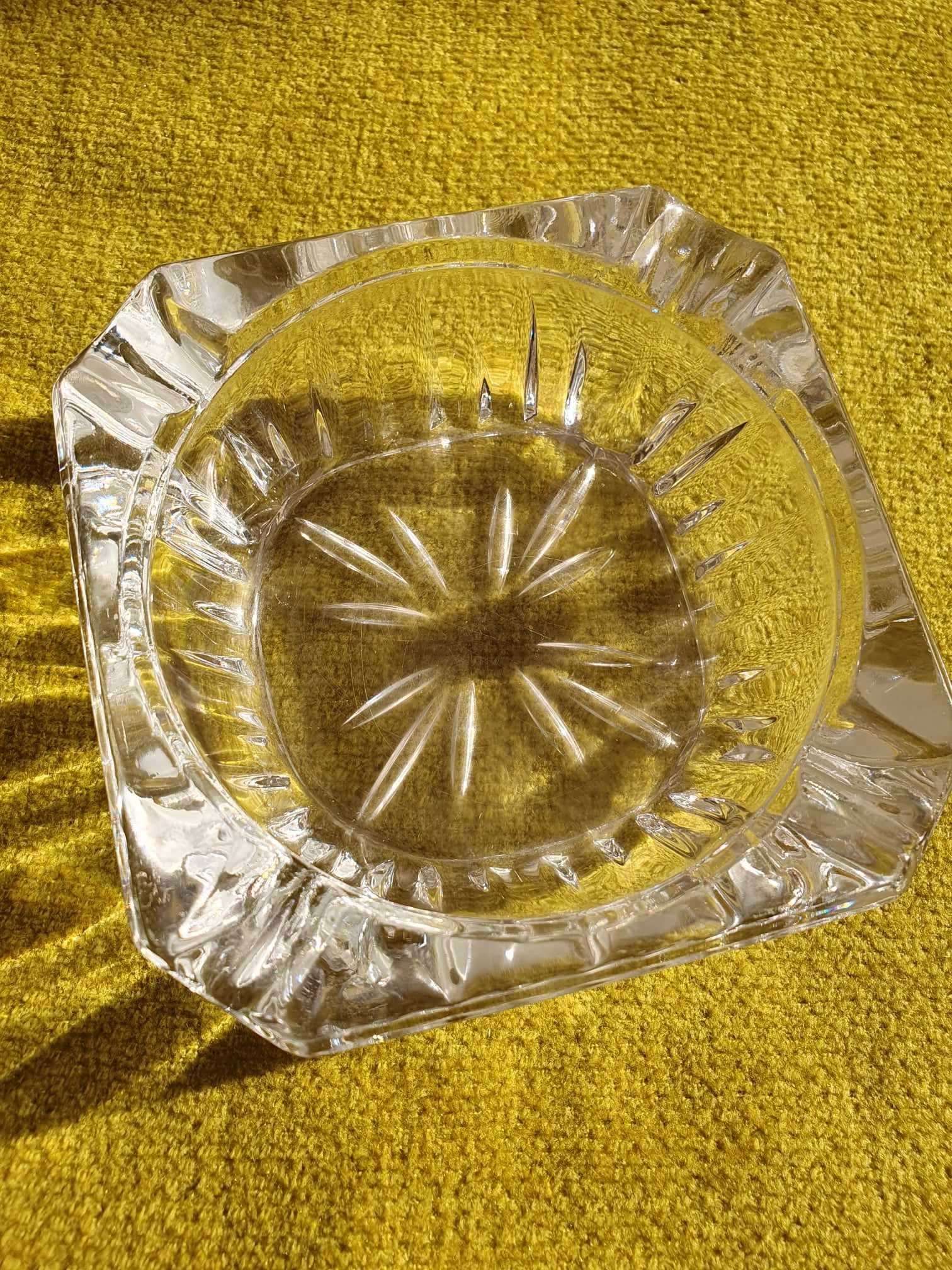 2 Cinzeiros de cristal