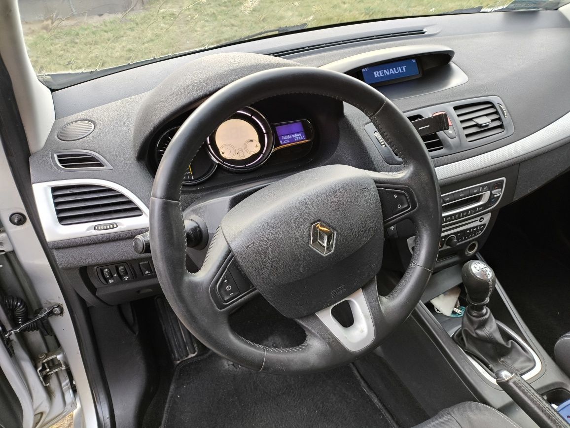 Renault Megane 2010 kombi 1.9 dCi 130kM