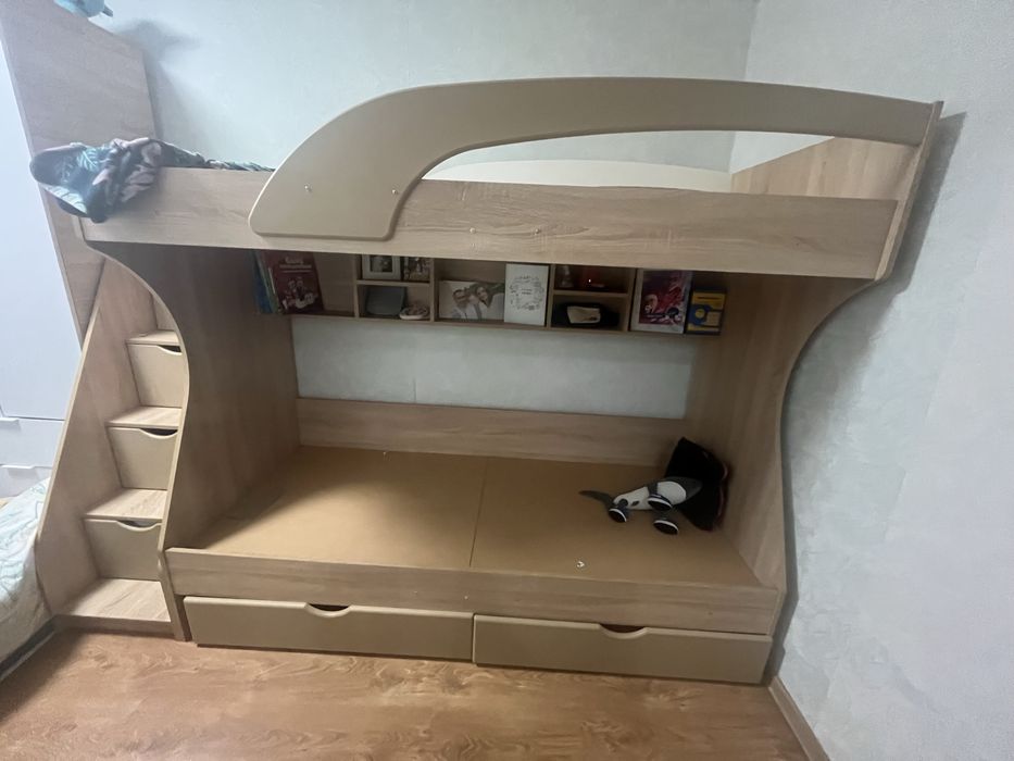 Ліжко дитяче двохповерхове