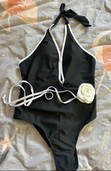 Купальник новий суцільний, розмір s