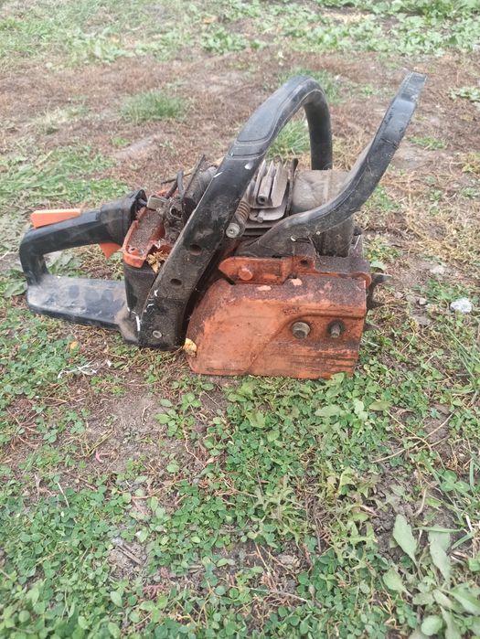 Бензо пила на запчастини