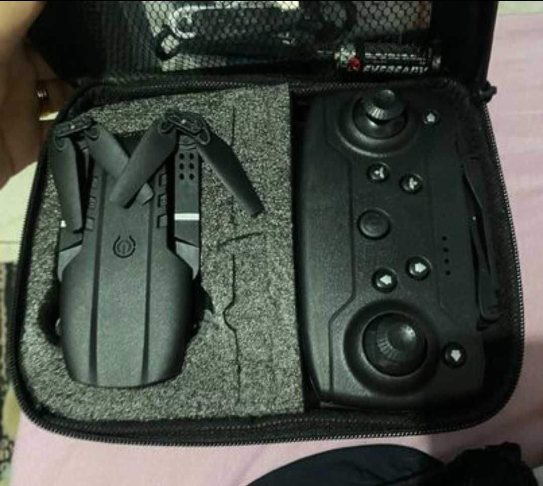 Drone com 2 câmeras (1080p Full HD/60 fps) + Bolsa de transporte