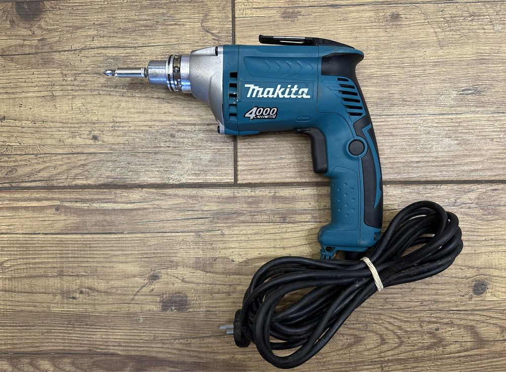 Wkrętarka sieciowa do płyt GK Makita FS4300