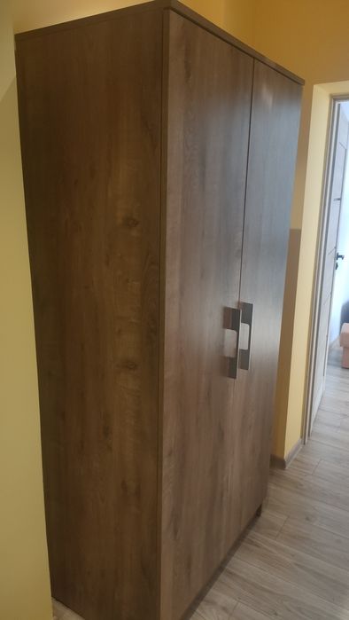 Sprzedam szafe z pułkami i szufladami