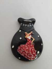 Кукла в танце испанская кармен  магнитик на холодильник с Испании