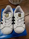 Sapatilhas adidas bebé T20